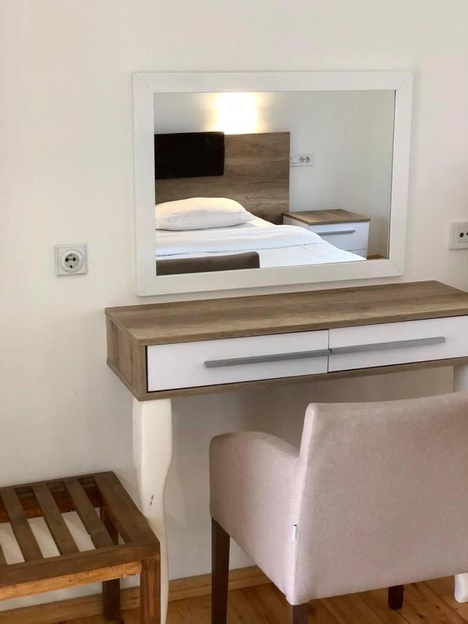 Konak Nestor Bungalows Skopje Esterno foto