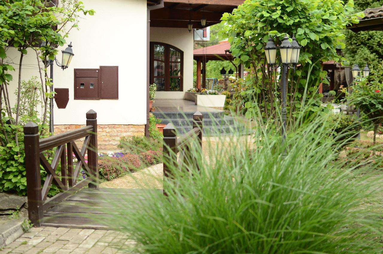 Konak Nestor Bungalows Skopje Esterno foto