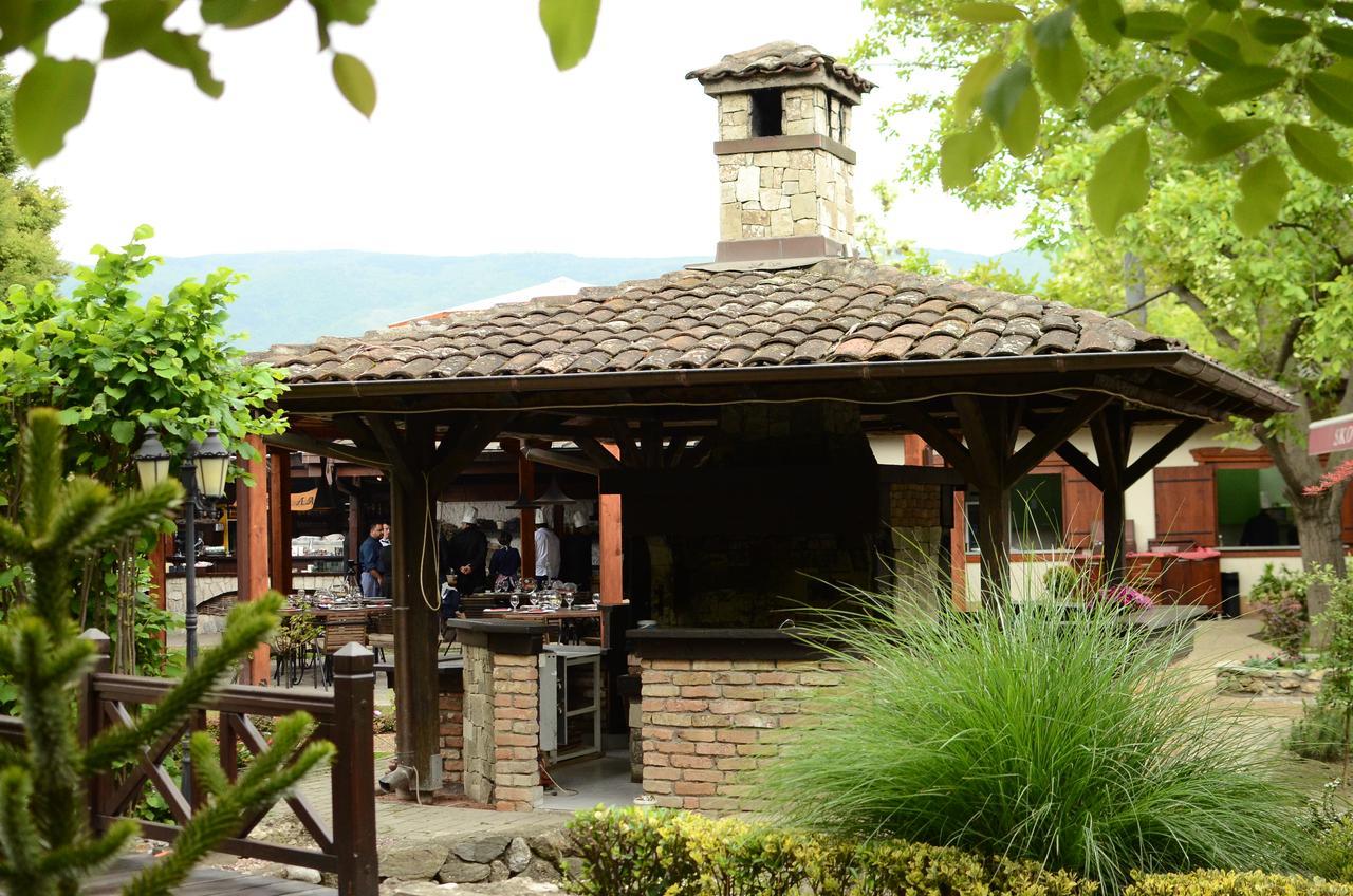 Konak Nestor Bungalows Skopje Esterno foto